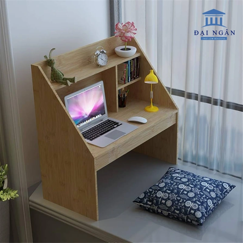 bàn ngồi bệt học sinh