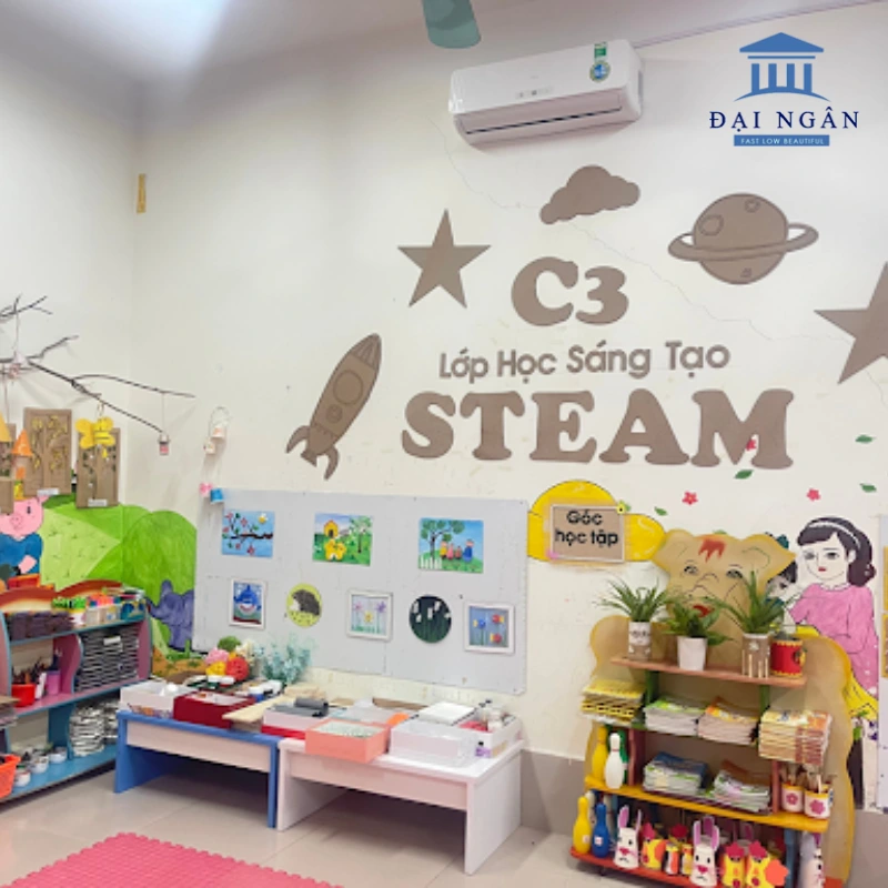 Bàn ghế góc xếp hình trường mầm non