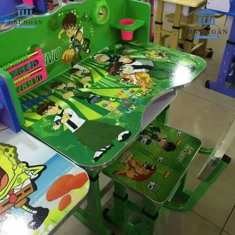 bàn ghế học sinh ở nhà