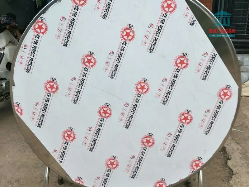 bàn tròn inox 1m4 giá bao nhiêu