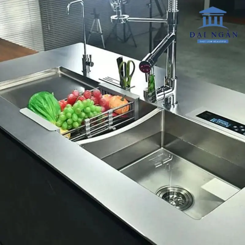 mặt bàn bếp inox liền khối
