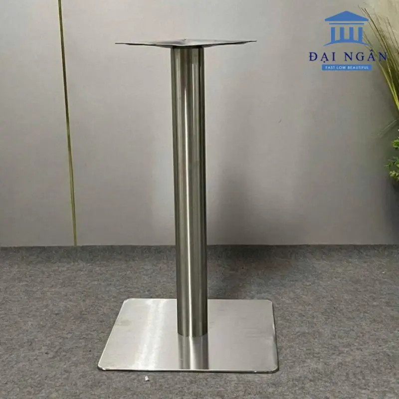 chan-ban-inox-vuong