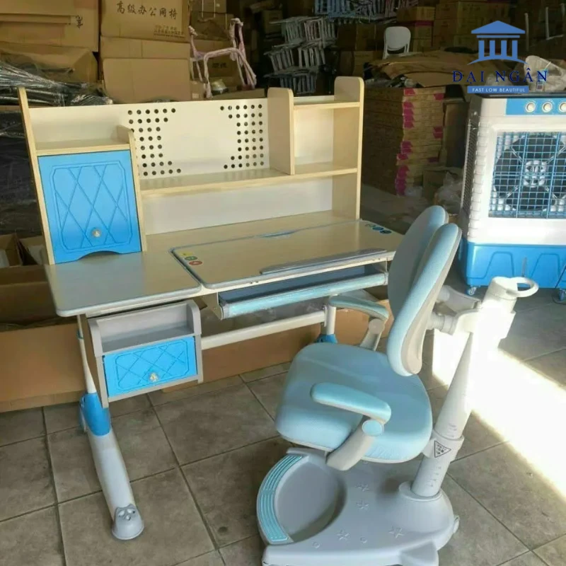 bàn học cho bé lớp 1