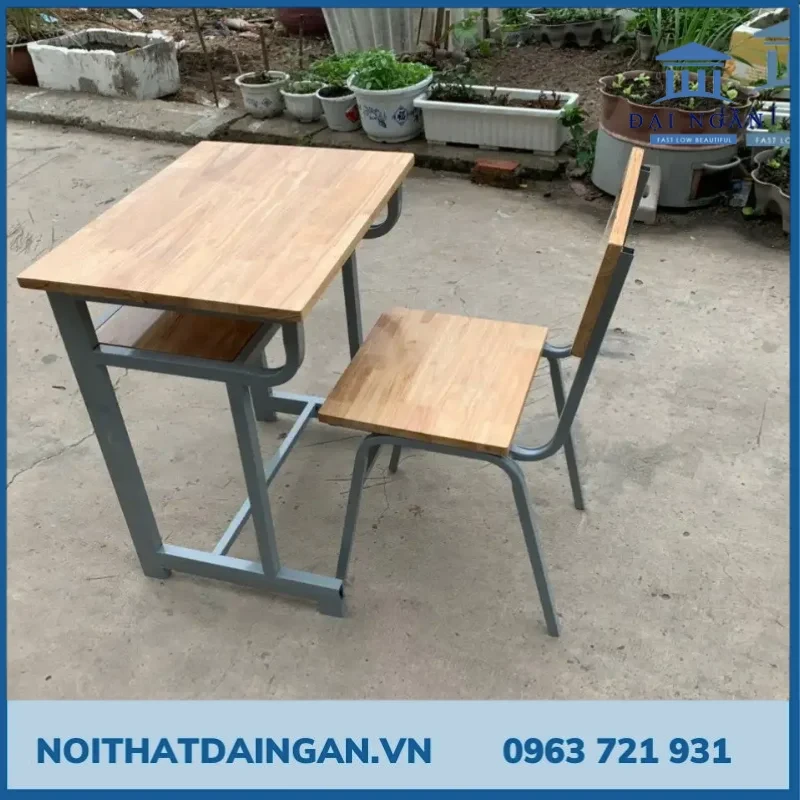 ghế ngồi học sinh cấp 3