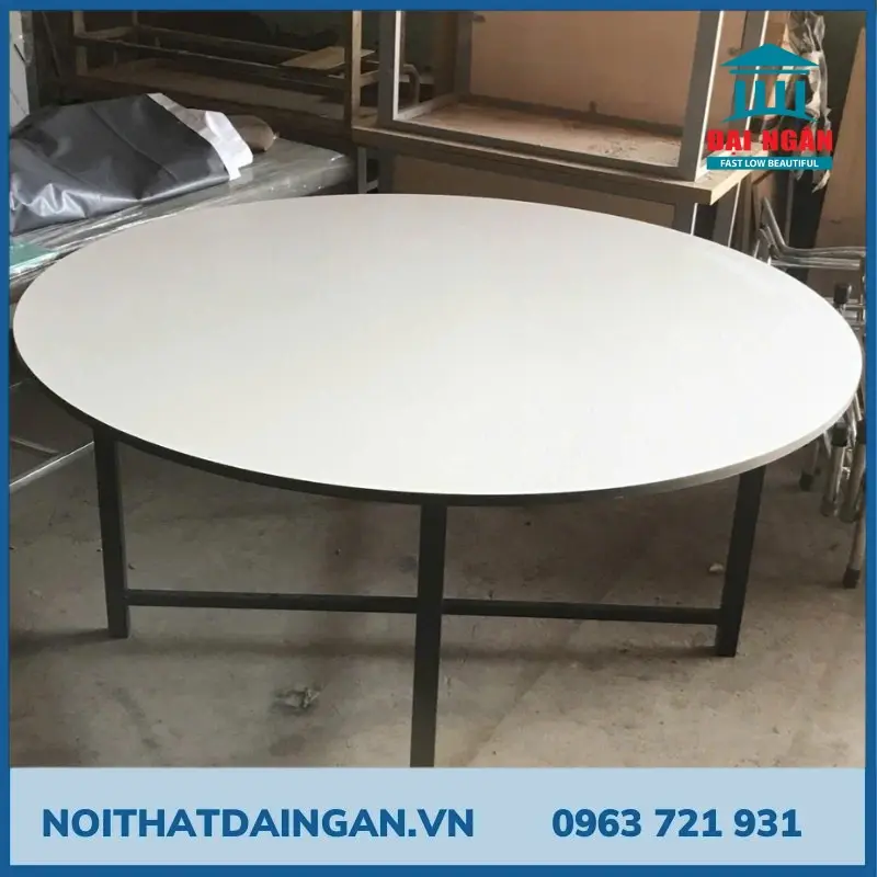 Bàn tròn tiệc cưới 1m5 Bàn tròn tiệc cưới 1m5