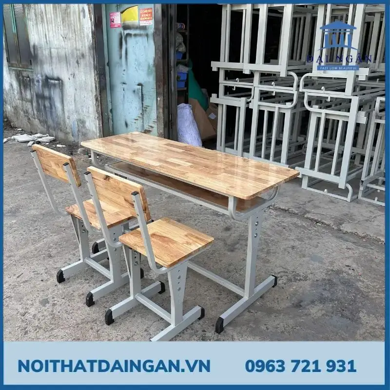bàn học cho bé lớp 5