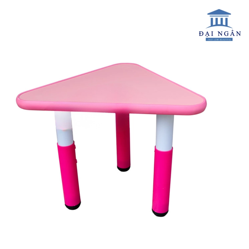  bàn tam giác mầm non
