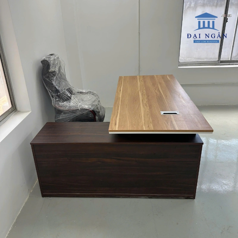 bàn làm việc giám đốc GD01