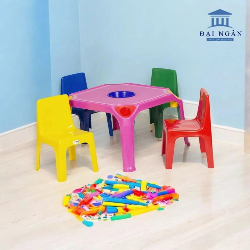 bàn ghế mẫu giáo
