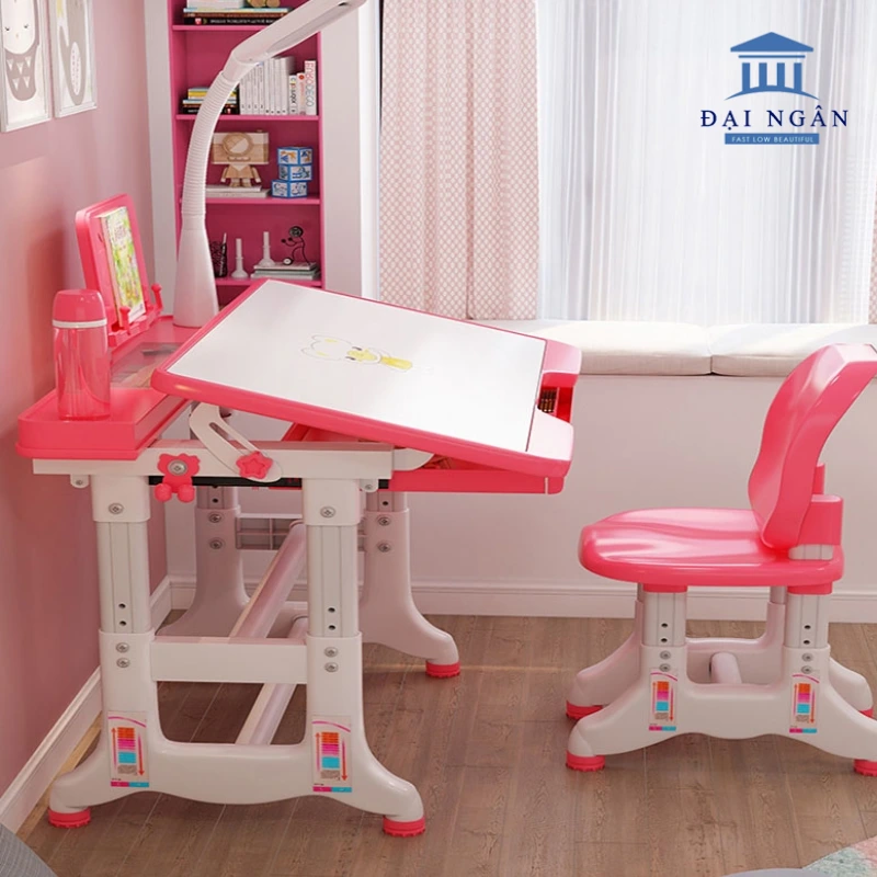 bàn học kitty cho bé bàn học kitty cho bé
