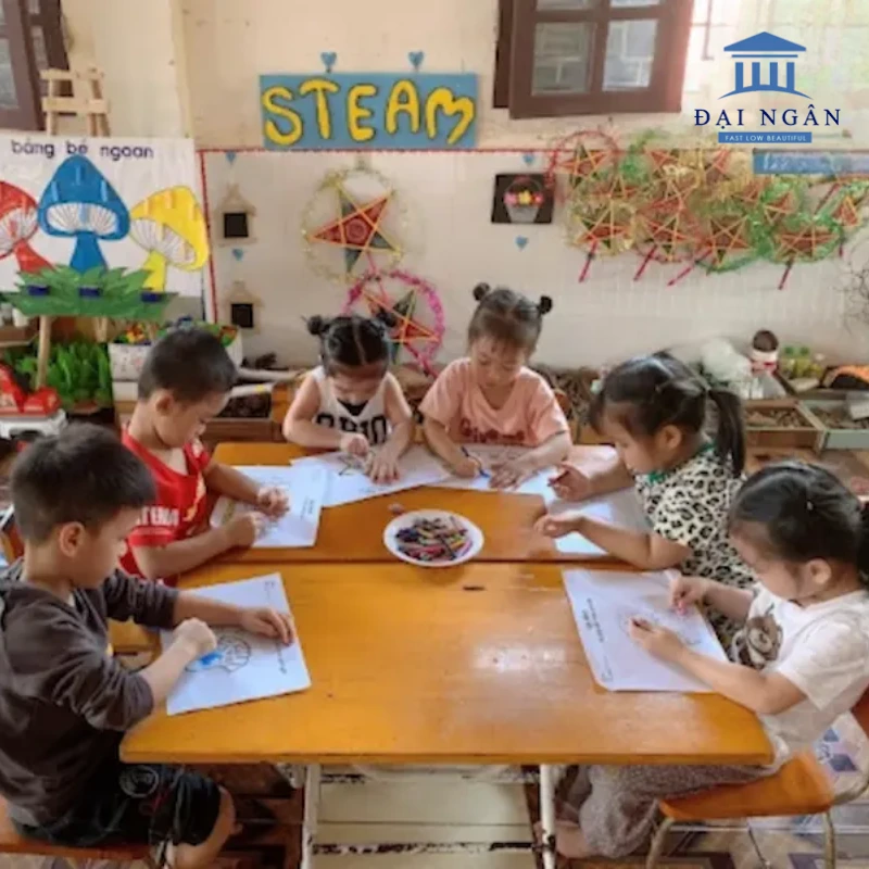 Hướng dẫn lựa chọn bàn học trẻ mẫu giáo và ghế mầm non