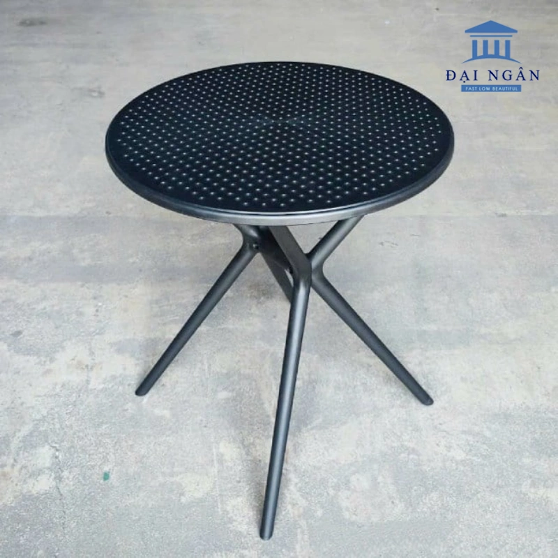 bàn nhựa tròn cho quán cafe