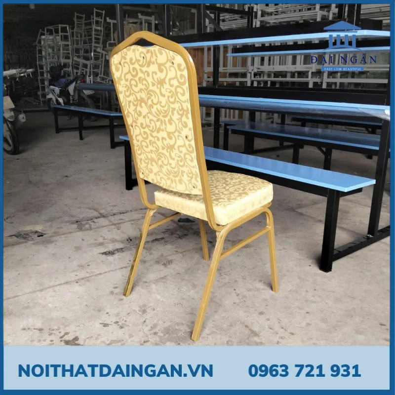 Ghế nhà hàng khung sắt bọc nệm