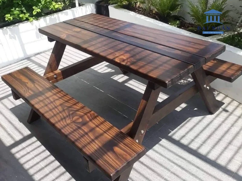 Bộ bàn ghế quán ăn mặt gỗ thông