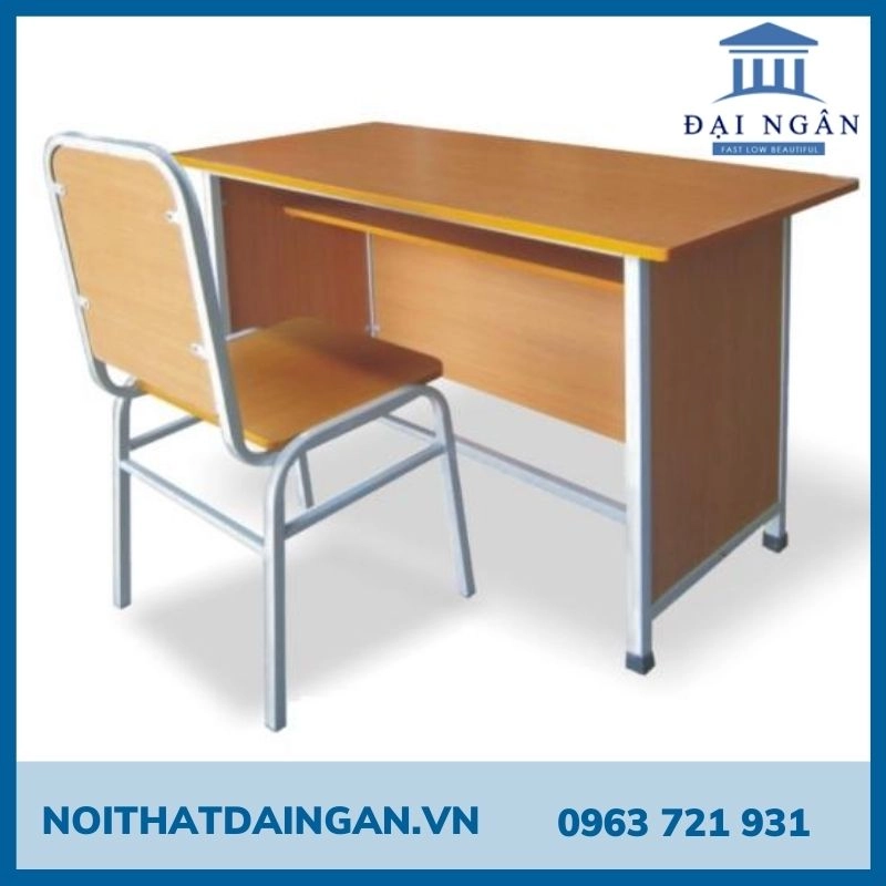 bàn giáo viên chân sắt