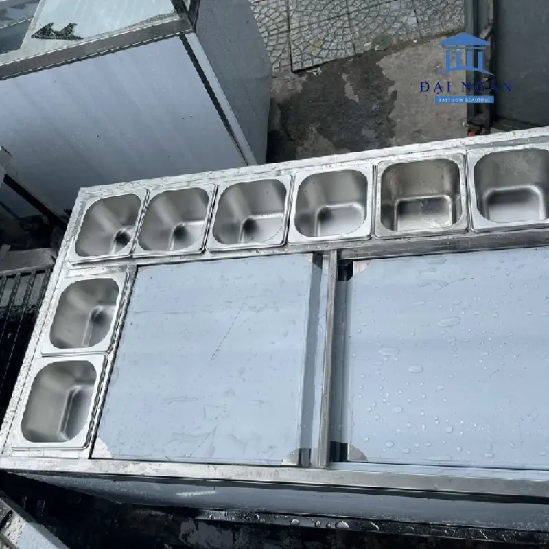 Thùng đá inox âm bàn kèm khay topping