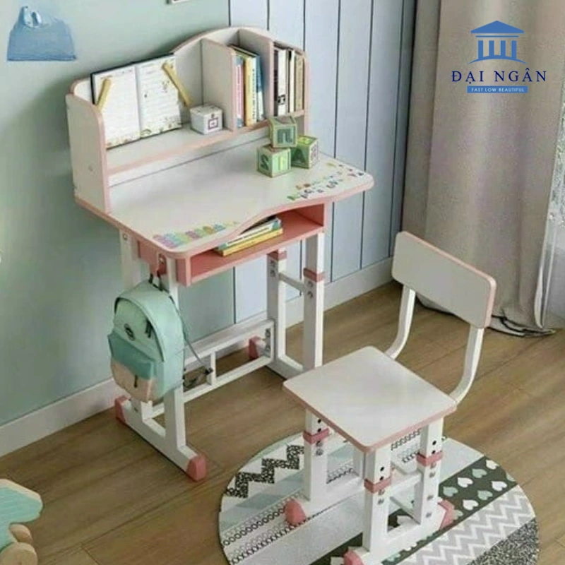 bàn ghế học sinh tại nhà