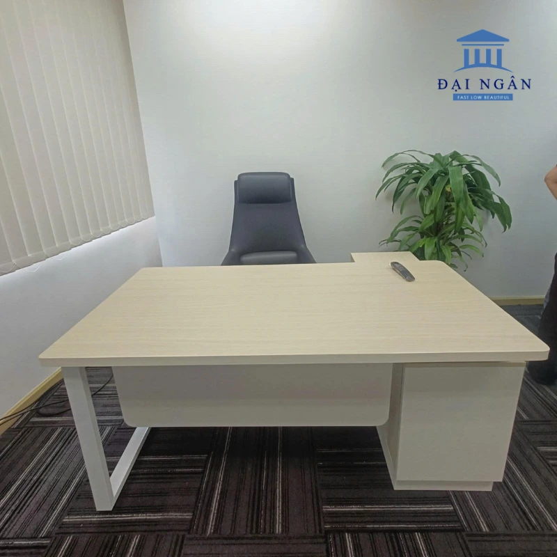 bộ bàn làm việc giám đốc