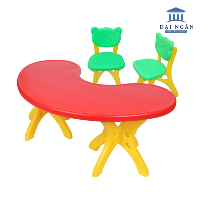 bàn bán nguyệt mầm non