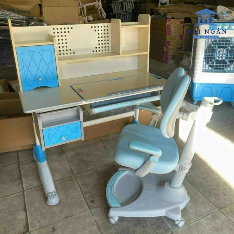 bàn học màu xanh dương bàn học màu xanh dương