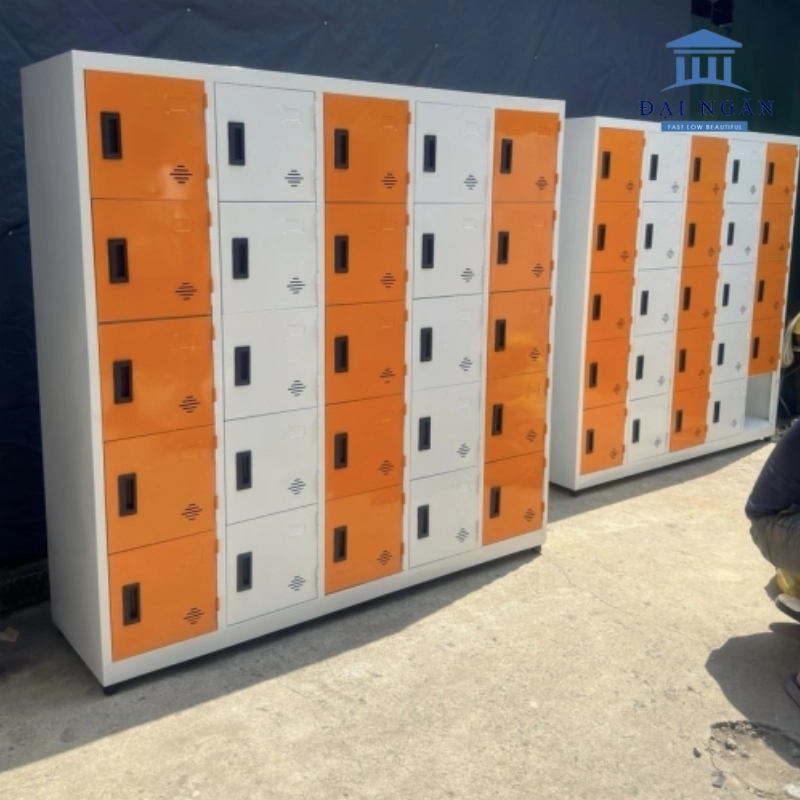 tủ sắt locker 15 ngăn đa màu tủ sắt locker 15 ngăn đa màu