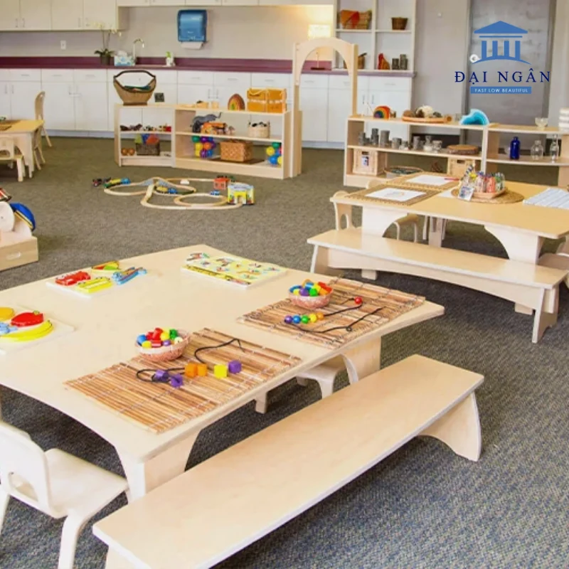 Bàn ghế góc xếp hình trường mầm non