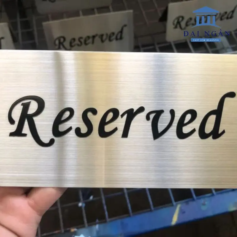 Bảng đặt bàn Reserved chữ A