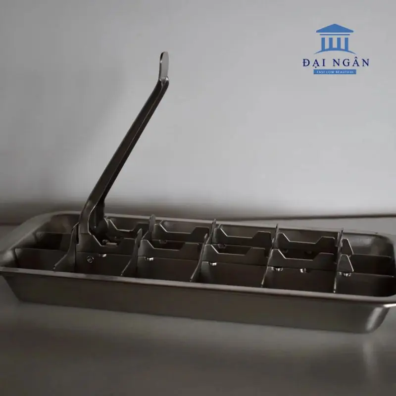 khay làm đá bằng inox