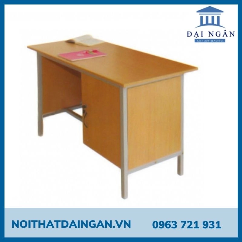 bàn làm việc giáo viên
