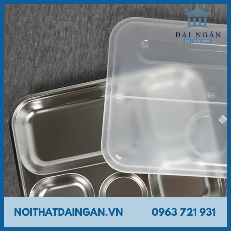 Đặc điểm nổi bật của khay inox 304 có nắp