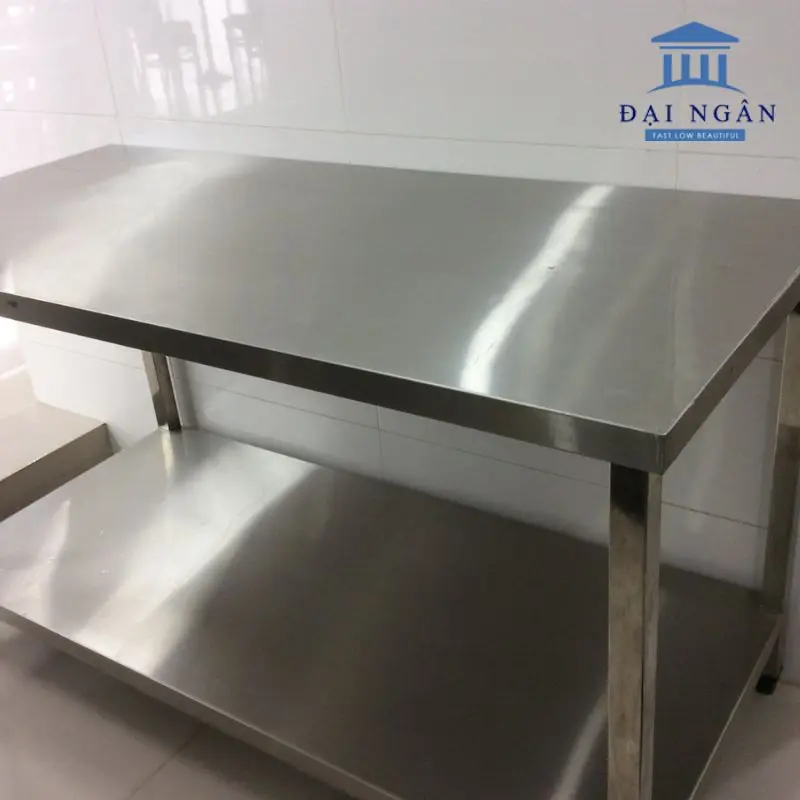 bàn inox làm bánh