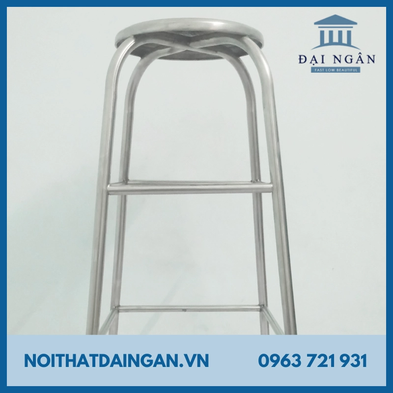 ghế cao bằng inox 70cm là một trong những mẫu ghế inox cao phổ biến nhất