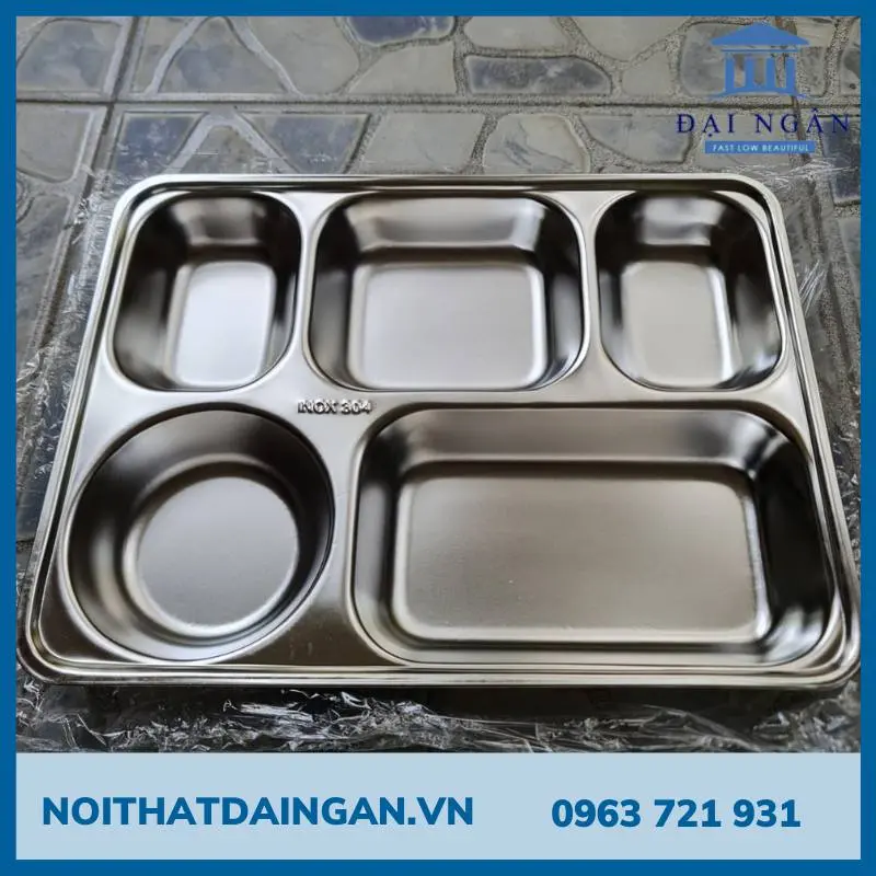 Khay đựng thức ăn công nghiệp có 5 ô sâu