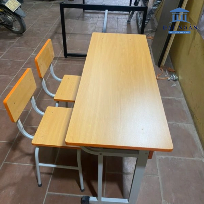 bàn gỗ học sinh tiểu học