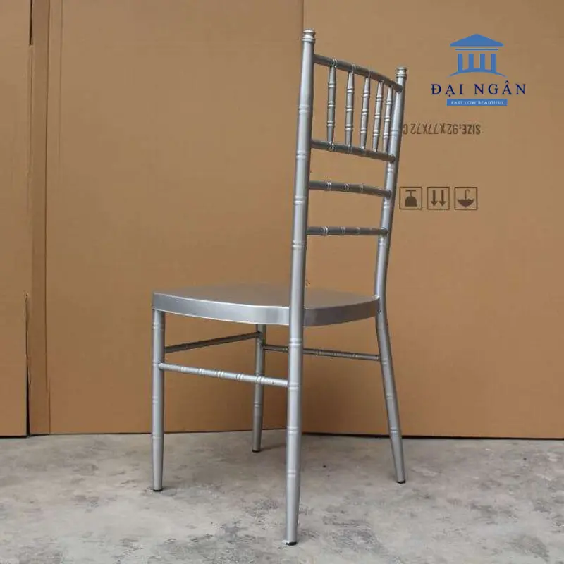 ghế chiavari inox