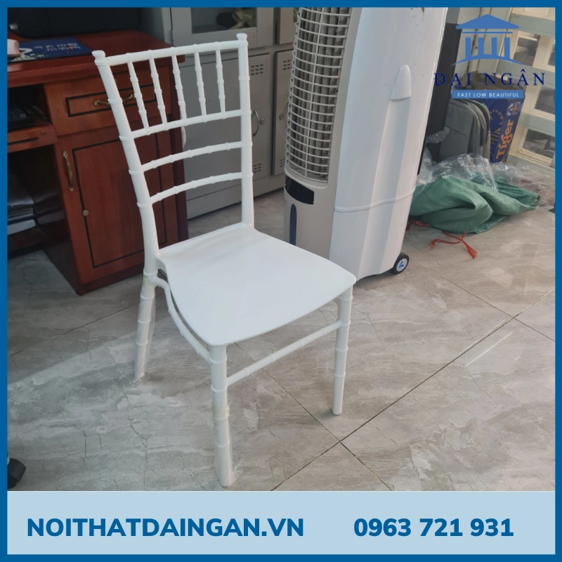 ghế nhựa nhà hàng