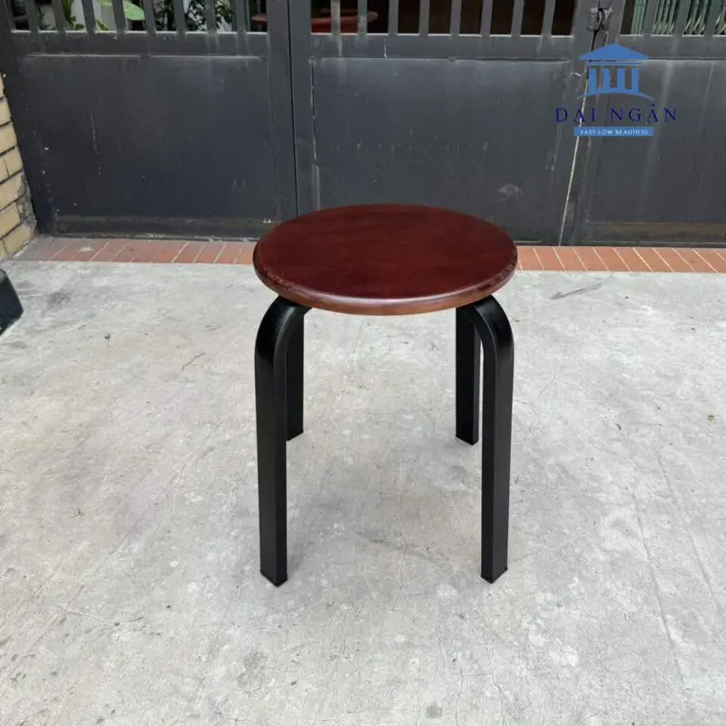 Ghế đẩu gỗ số bảy
