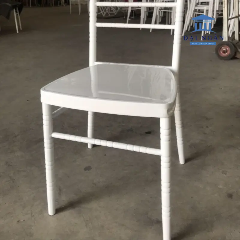 Theo kiểu thiết kế khung ghế