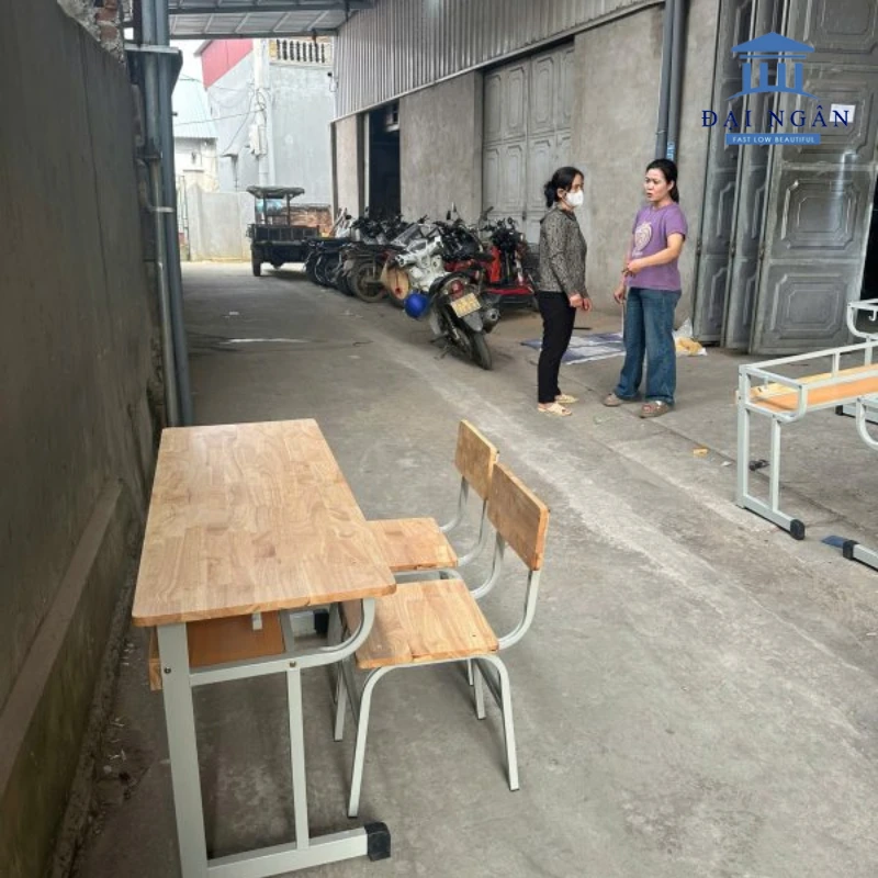bàn ghế học sinh khung sắt