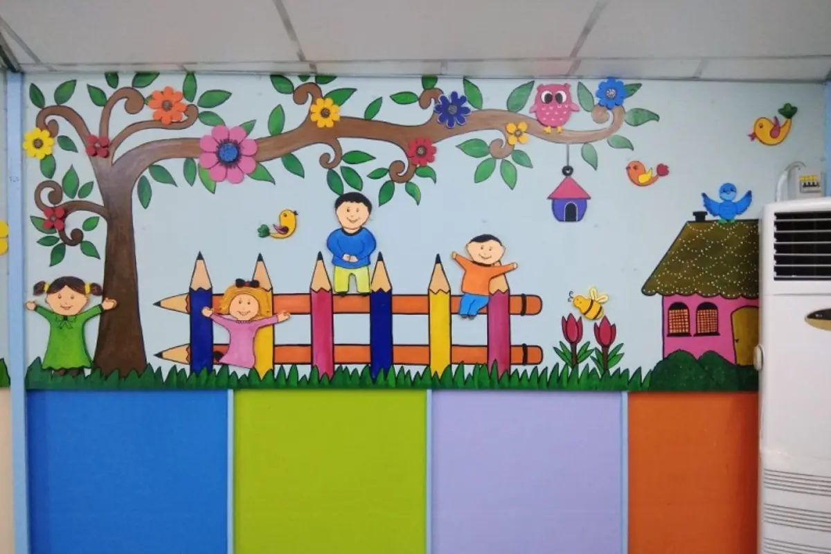 Mẫu trang trí lớp học ở tiểu học bằng tranh vẽ tường sáng tạo nhất