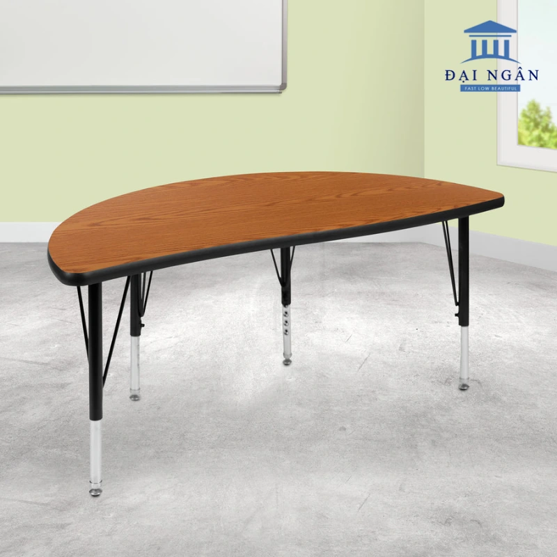 bàn bán nguyệt mầm non