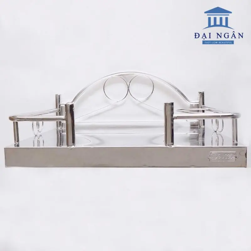 Hướng đặt bàn thờ bằng inox tốt theo mệnh gia chủ