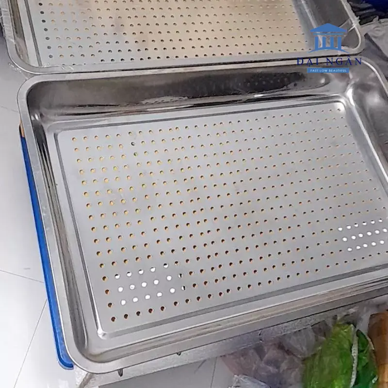 khay inox có lỗ