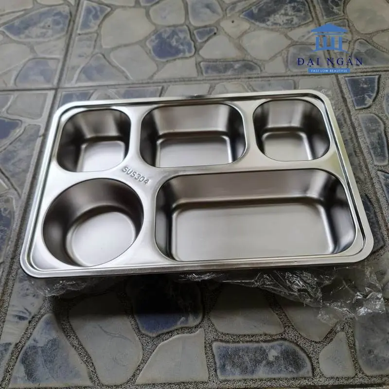 khay cơm inox thanh lý