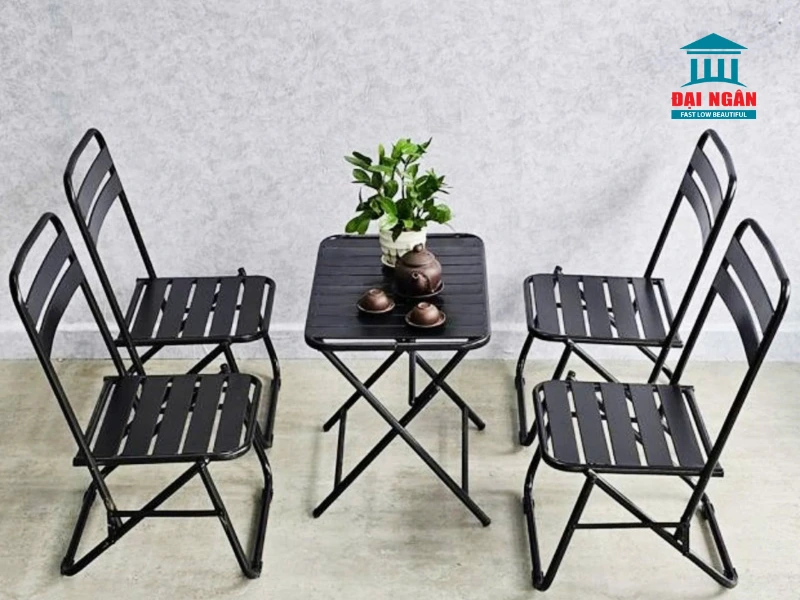 Bộ bàn ghế sắt xếp cafe thấp
