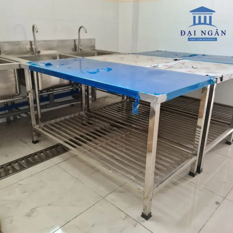 bàn inox nhà hàng